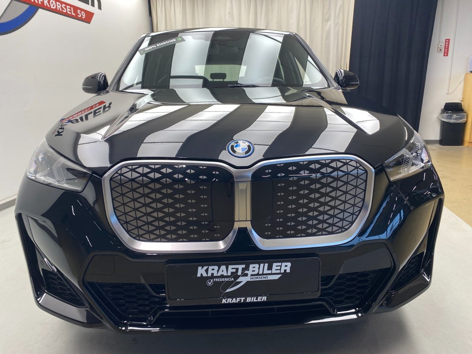 BMW iX1 eDrive20 M-Sport 5d