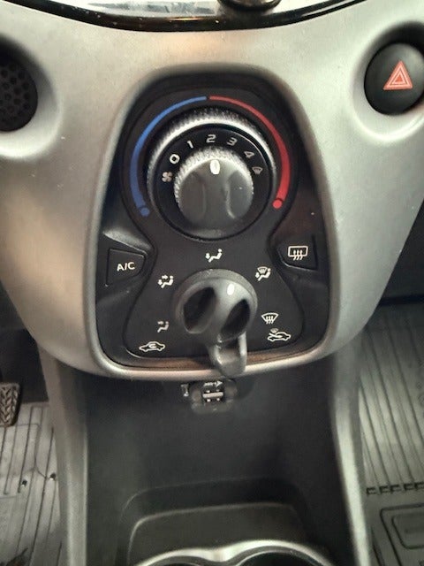 Toyota Aygo 1,0 VVT-i x-cellence 5d