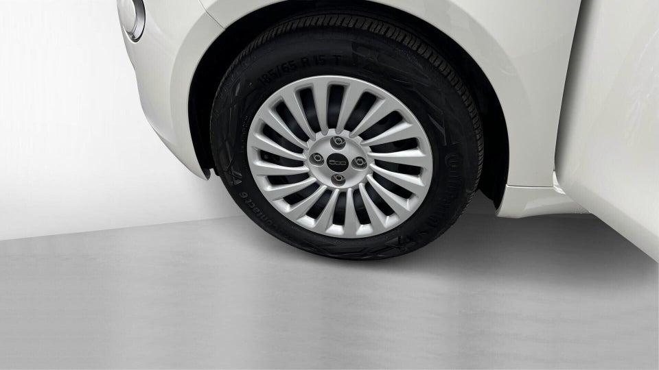 Fiat 500e 24 Action 3d