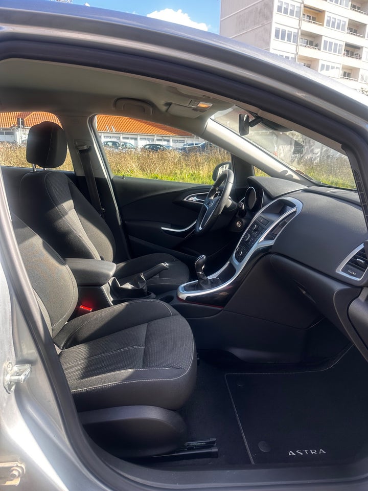 Opel Astra 1,6 T 170 Sport 5d
