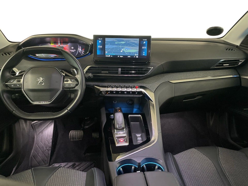 Peugeot 3008 1,5 BlueHDi First Selection EAT8 5d