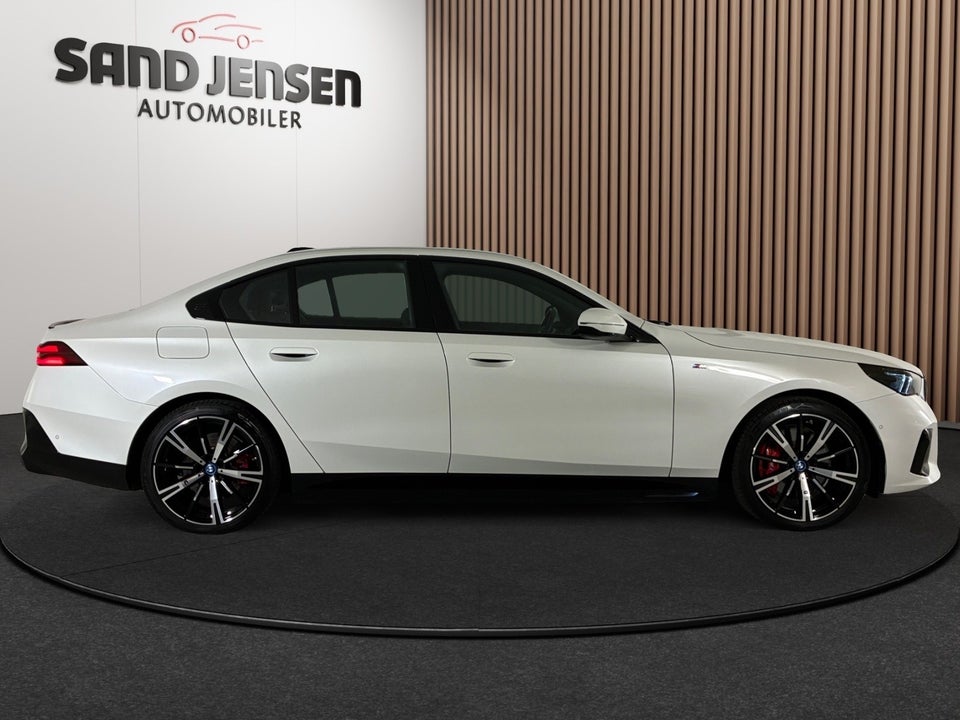BMW i5 eDrive40 M-Sport Pro 4d