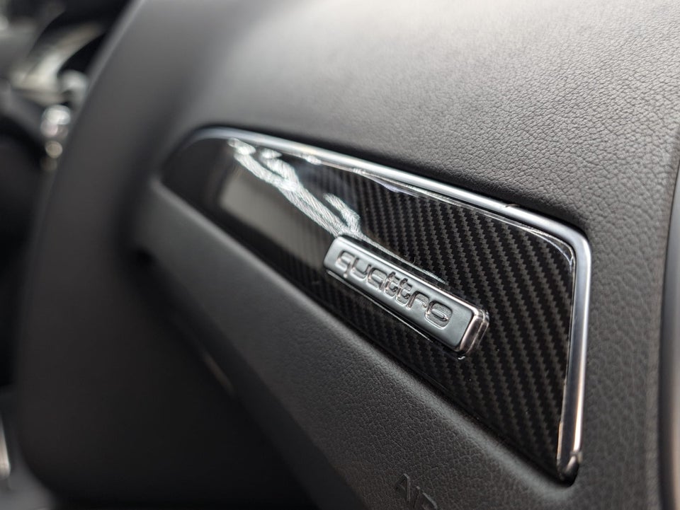 Audi A4 3,2 FSi quattro 4d