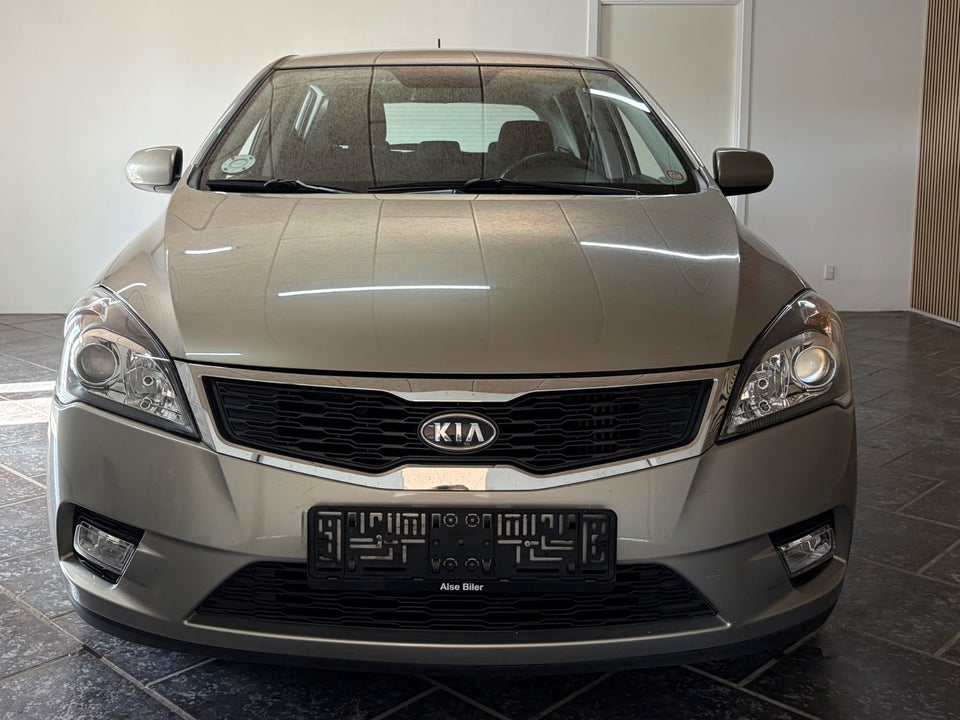 Kia Ceed 1,6 CRDi 90 Active 5d