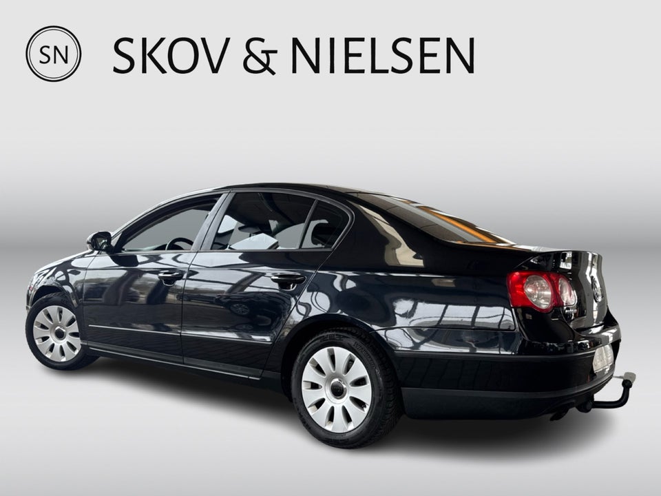 VW Passat 2,0 FSi Comfortline 4d