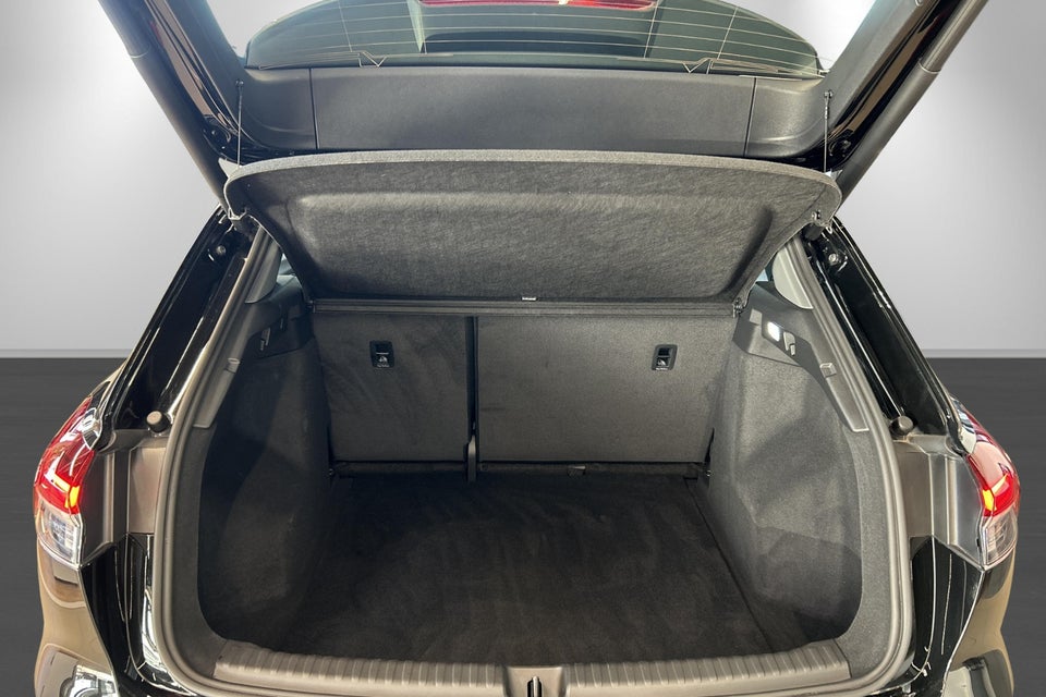 Audi Q4 e-tron 45 S-line 5d