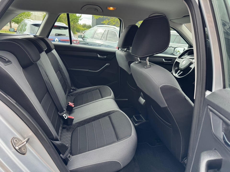 Skoda Fabia 1,0 MPi 60 Ambition 5d