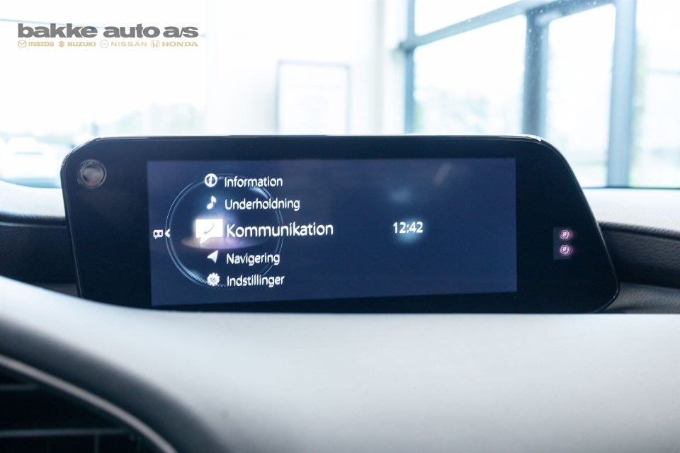 Mazda 3 2,0 e-SkyActiv-G 150 Cosmo Tech aut. 5d