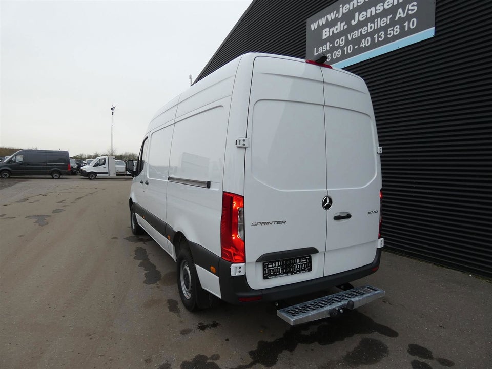 Mercedes Sprinter 317 2,0 CDi A2 Kassevogn aut. RWD