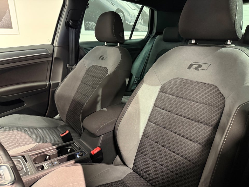 VW Golf VII 1,5 TSi 150 R-line DSG 5d