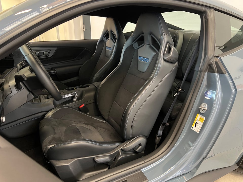 Ford Mustang 5,0 V8 Dark Horse Coupé 2d