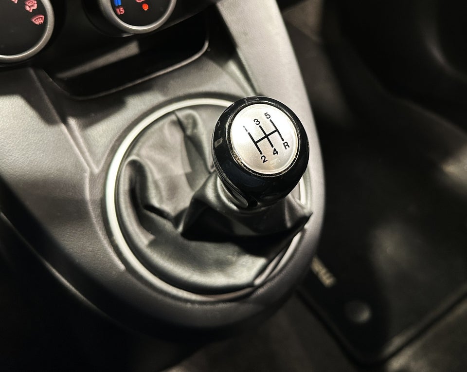 Mazda 2 1,6 DE Advance 5d