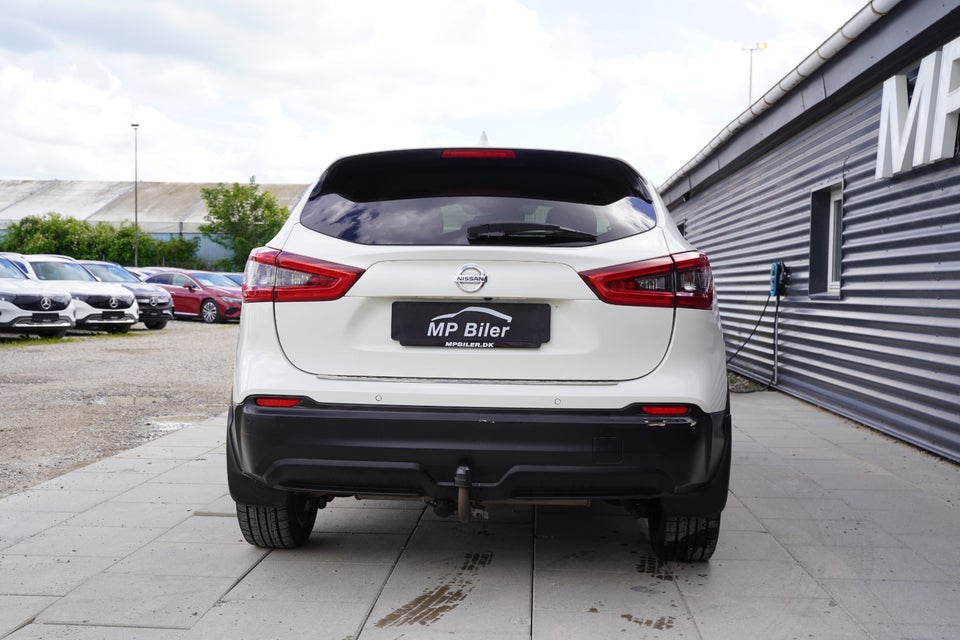 Nissan Qashqai 1,2 Dig-T 115 Acenta Connect 5d
