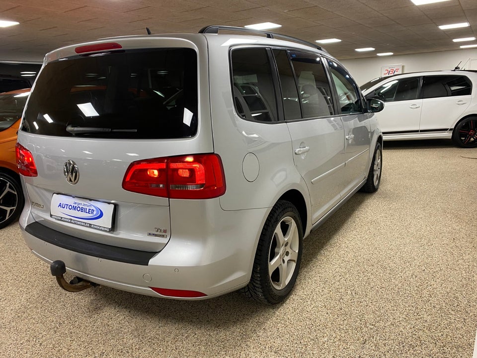 VW Touran 1,6 TDi 105 Comfortline BMT 7prs 5d