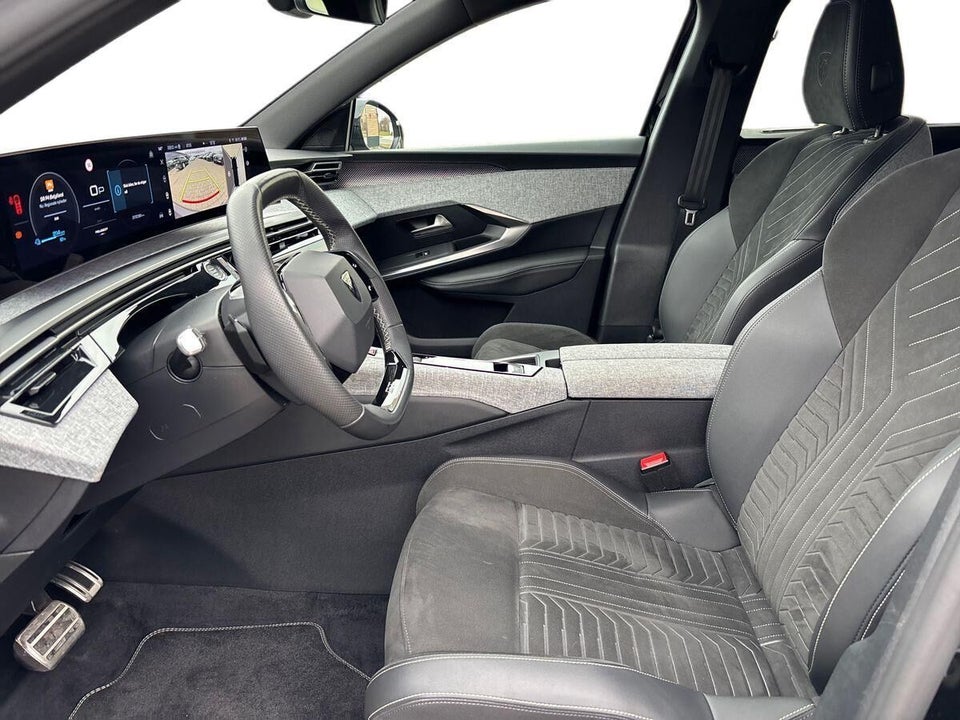 Peugeot e-5008 77 GT Pack 7prs 5d