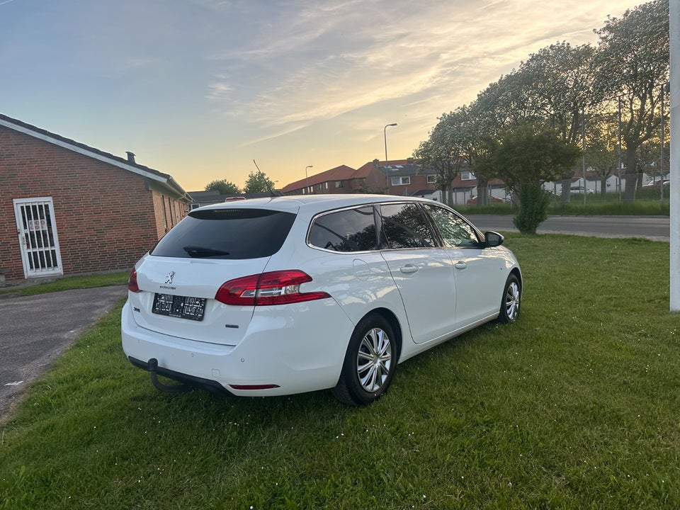 Peugeot 308 1,6 BlueHDi 120 Active SW 5d