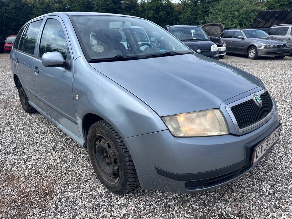 Skoda Fabia 1,4 16V 75 Ambiente Combi 5d