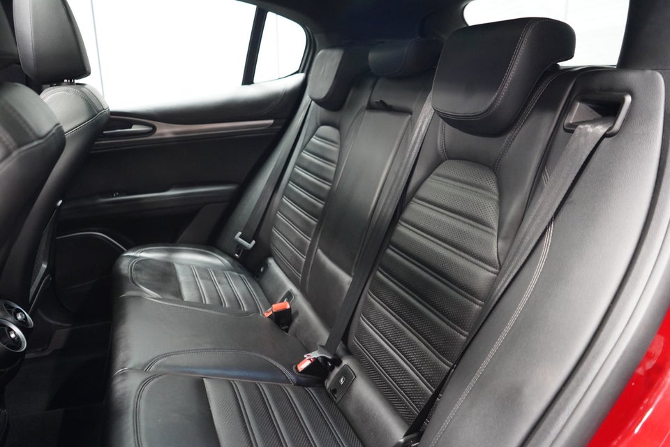 Alfa Romeo Stelvio 2,2 JTD 210 Super aut. Q4 5d