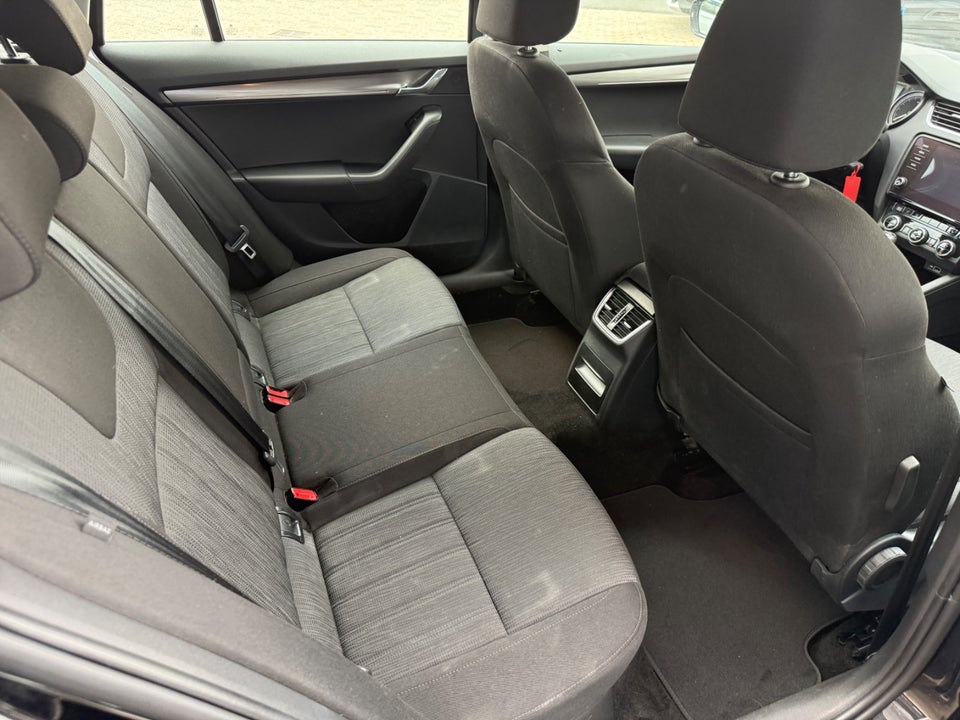 Skoda Octavia 2,0 TSi 190 Business Line Combi DSG 5d