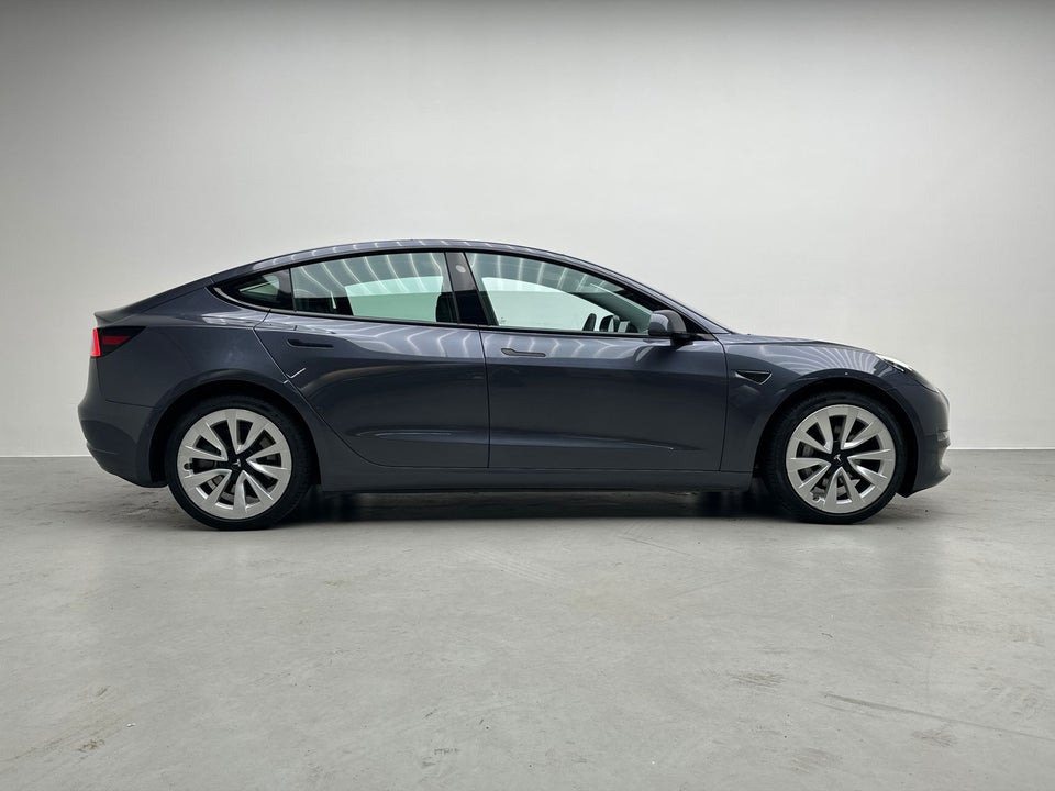 Tesla Model 3 Long Range AWD 4d