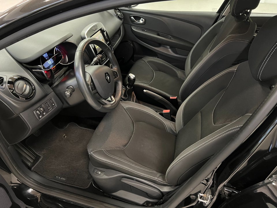 Renault Clio IV 0,9 TCe 90 Expression Sport Tourer 5d