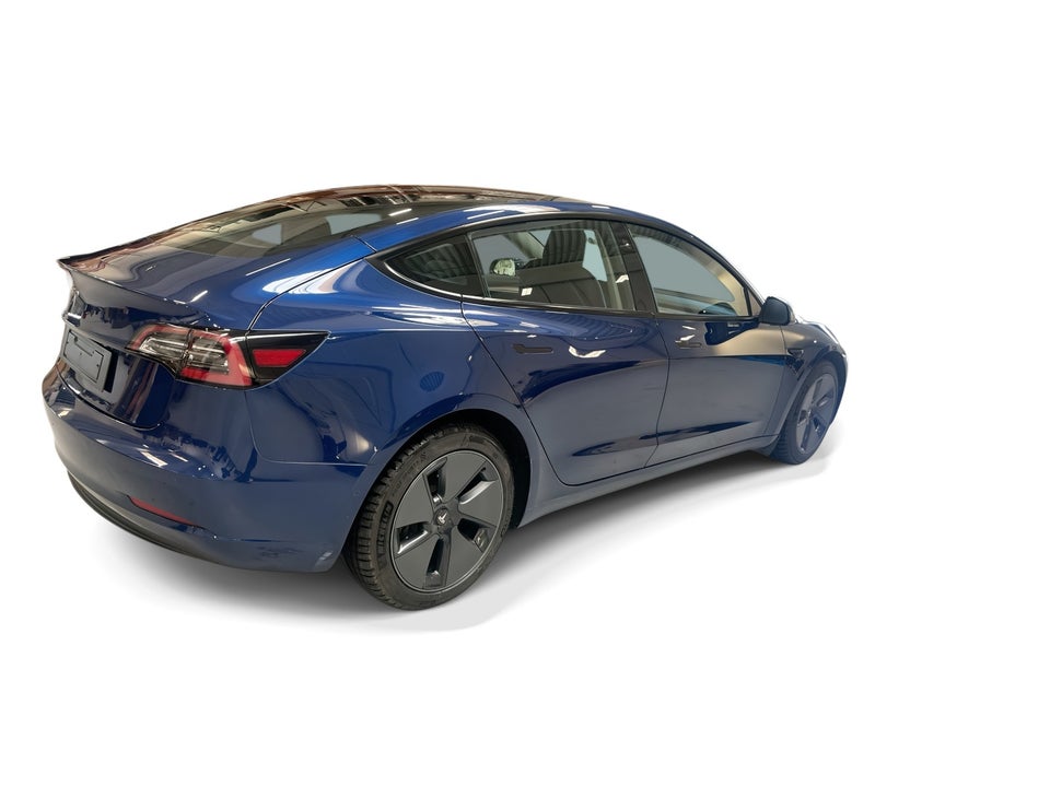 Tesla Model 3 RWD 4d