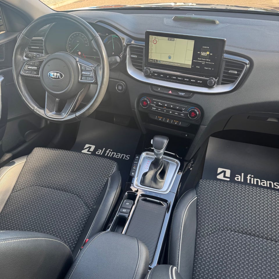 Kia XCeed 1,6 PHEV Upgrade Intro DCT 5d