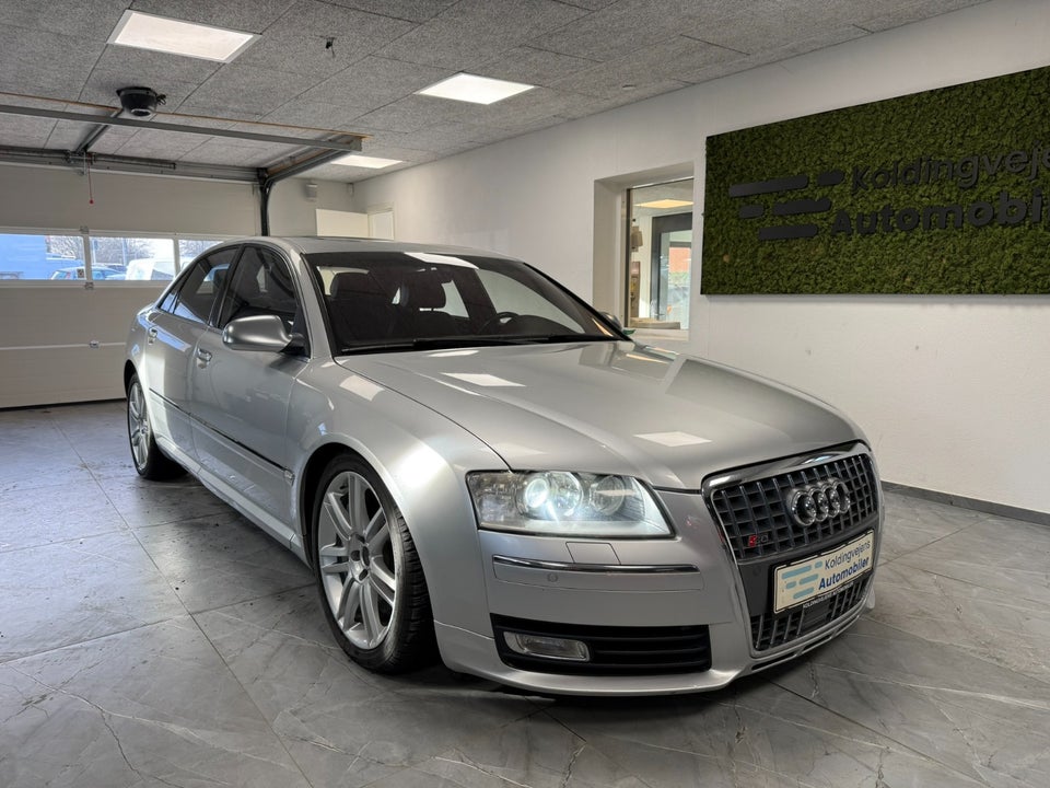 Audi S8 5,2 FSi quattro Tiptr. 4d