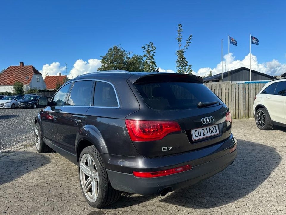 Audi Q7 3,0 TDi quattro Tiptr. 5d