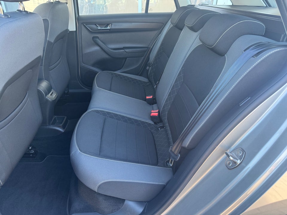 Skoda Fabia 1,0 TSi 110 Ambition Combi DSG 5d