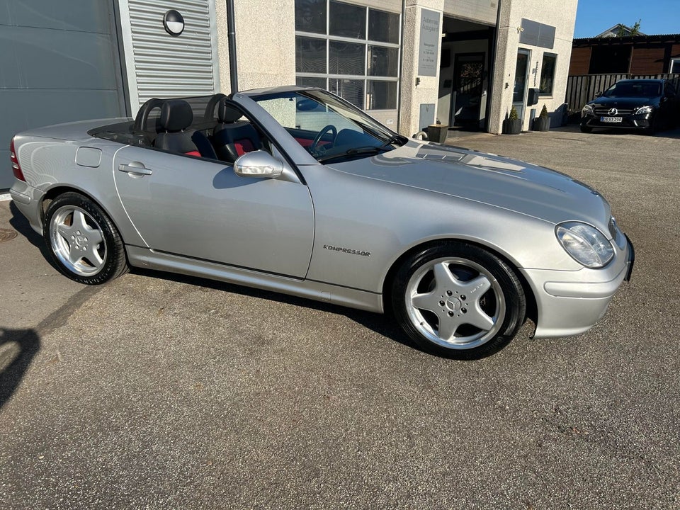 Mercedes SLK230 2,3 Kompressor aut. 2d