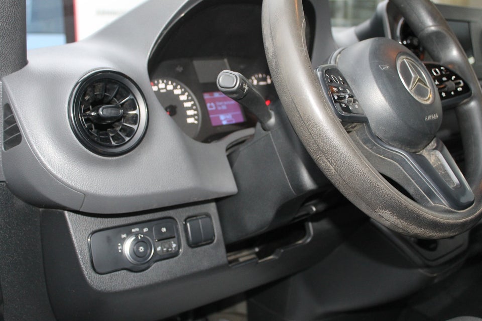 Mercedes Sprinter 316 2,2 CDi A2 Kassevogn aut. RWD