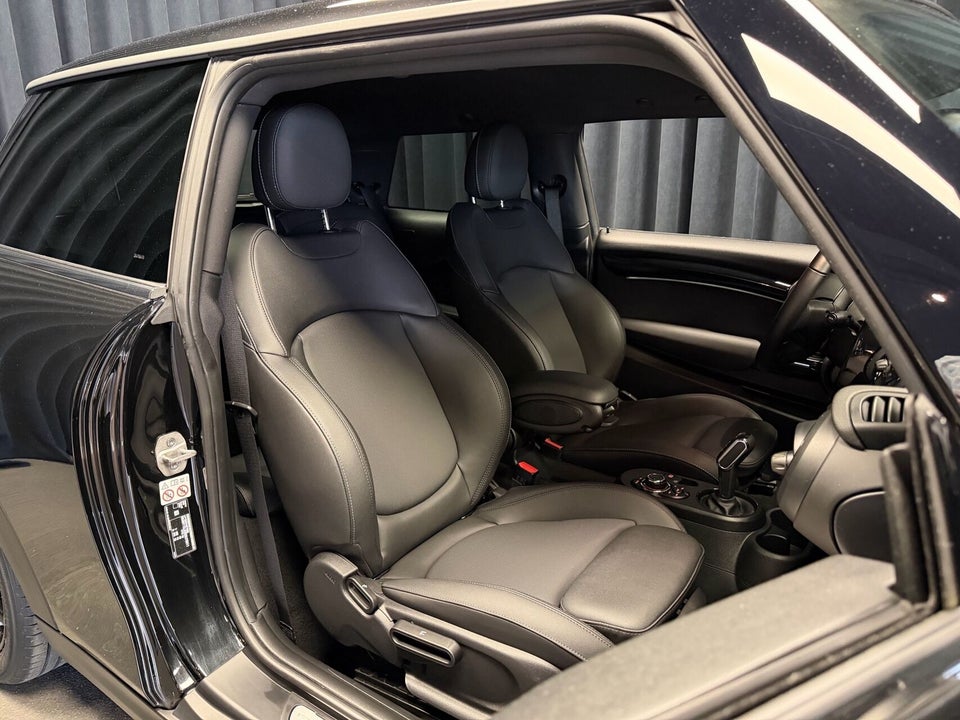 MINI Cooper SE Edition Premium 3d