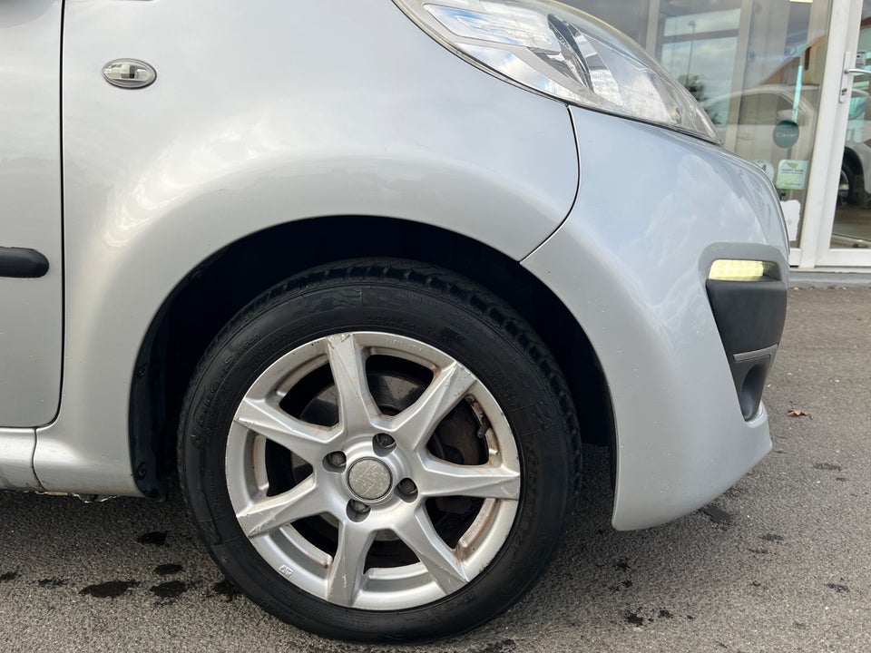 Peugeot 107 1,0 Active 5d