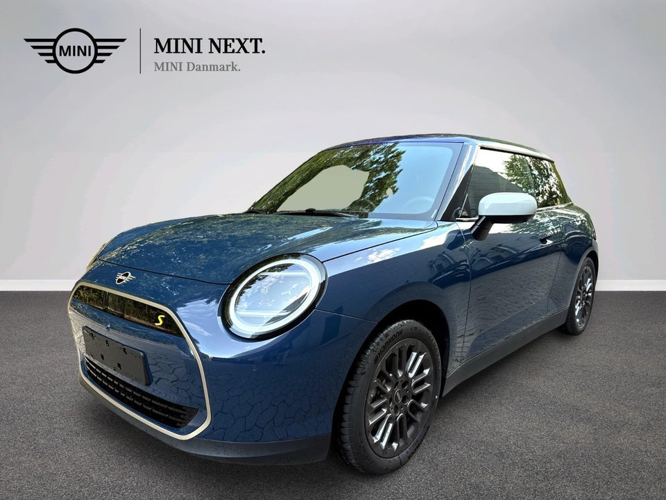 MINI Cooper SE Favoured Trim XL 3d