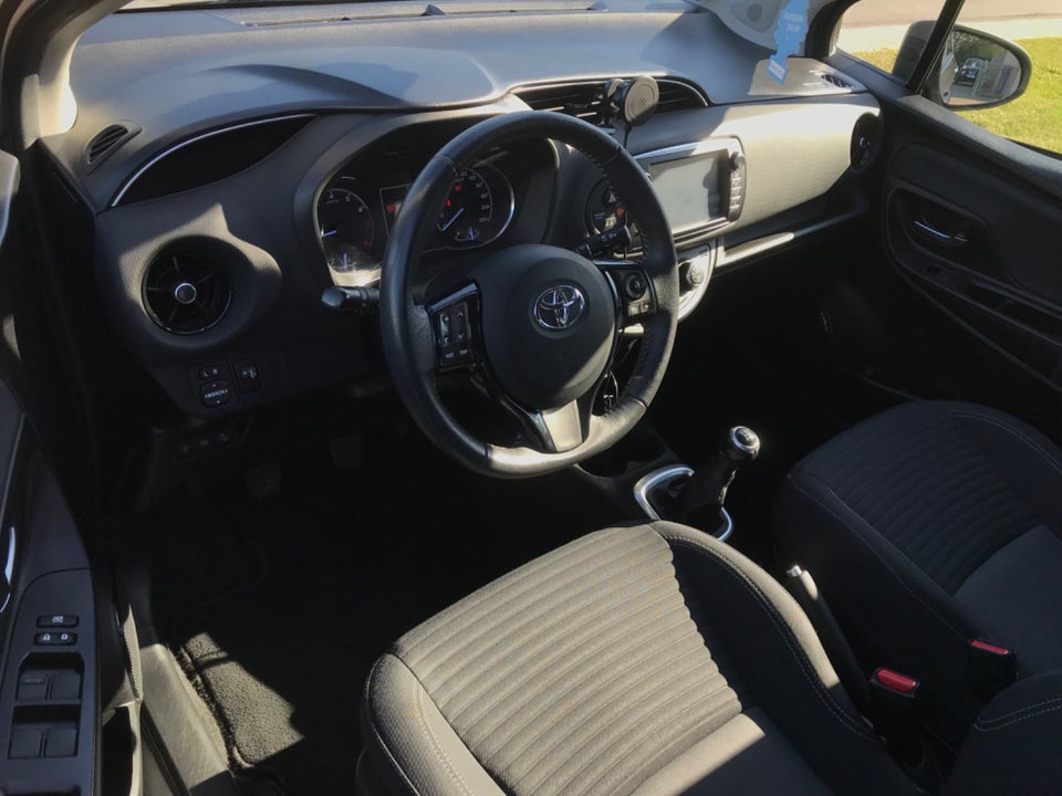 Toyota Yaris 1,0 VVT-i T3 5d