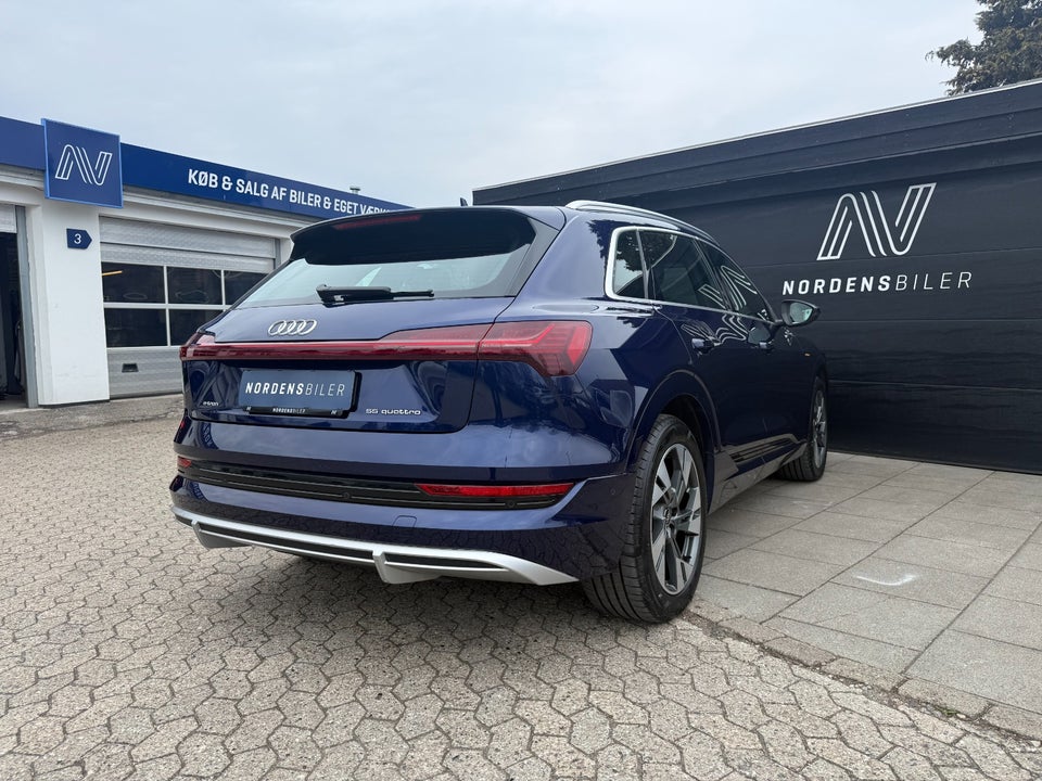 Audi e-tron 55 S-line quattro 5d