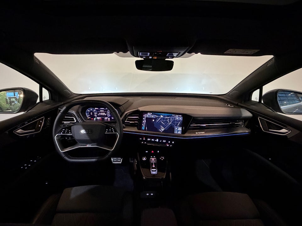 Audi Q4 e-tron 55 S-line quattro 5d
