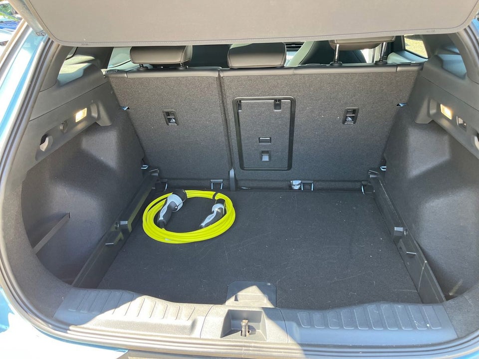 Ford Explorer 77 Premium Extended Range 5d