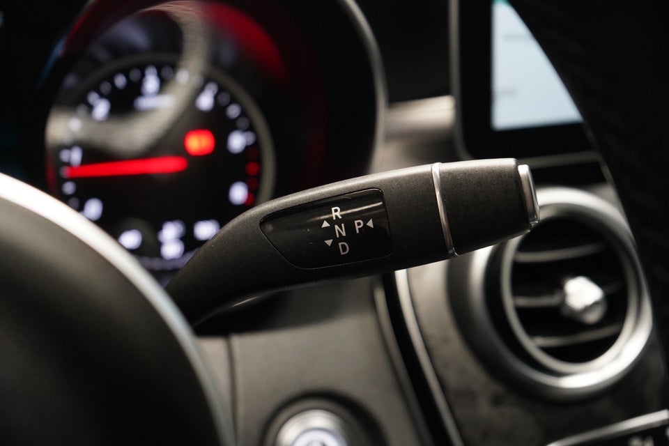 Mercedes C220 d 2,0 AMG Line stc. aut. 5d