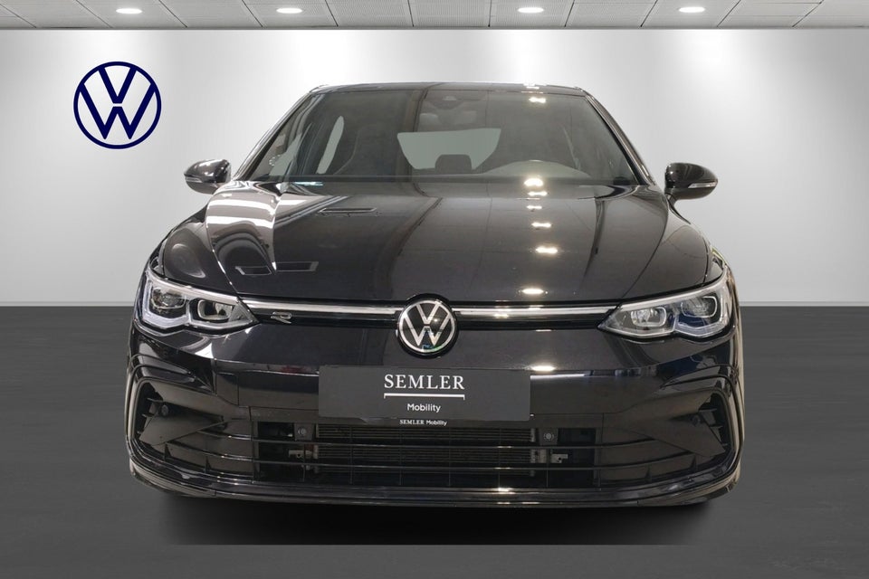 VW Golf VIII 2,0 TSi 190 R-line DSG 5d