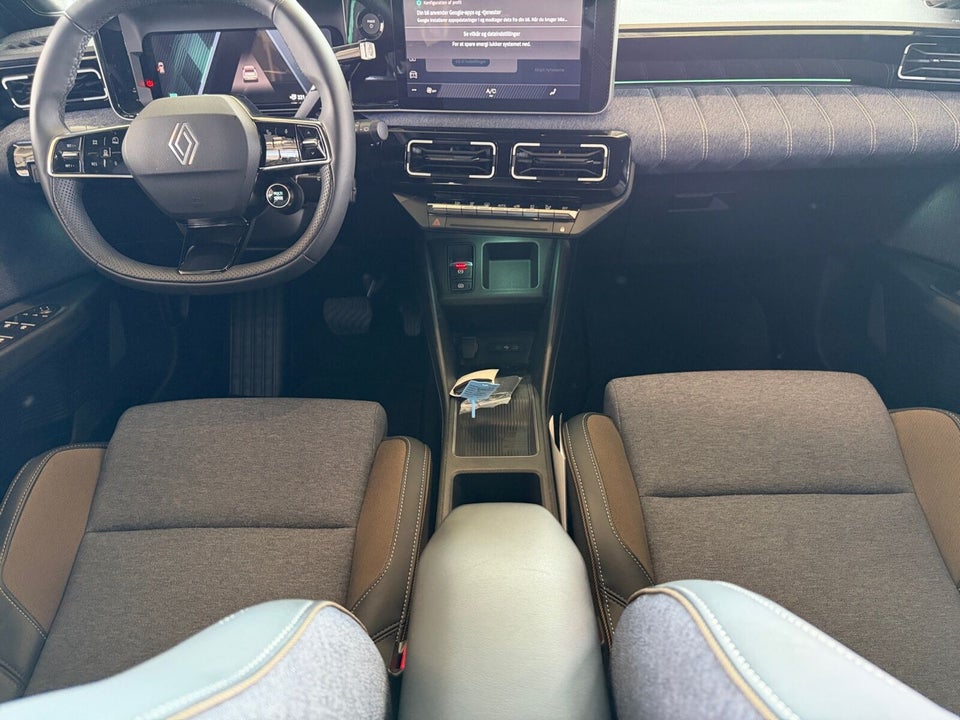 Renault 5 E-Tech 40 Techno 5d