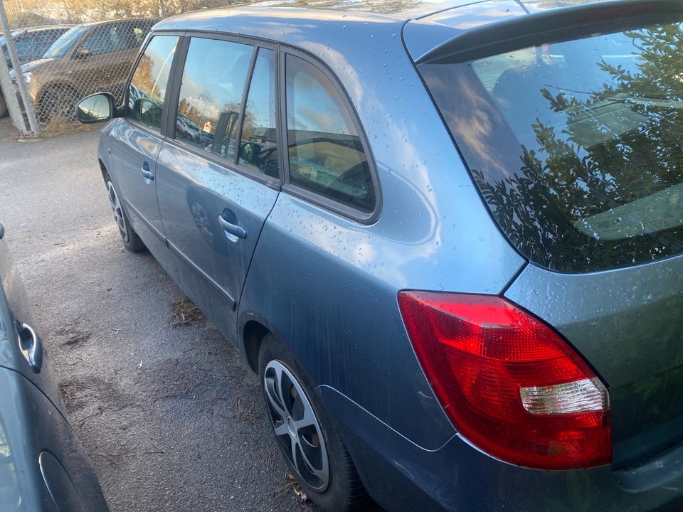 Skoda Fabia 1,2 TSi 86 Ambiente Combi 5d