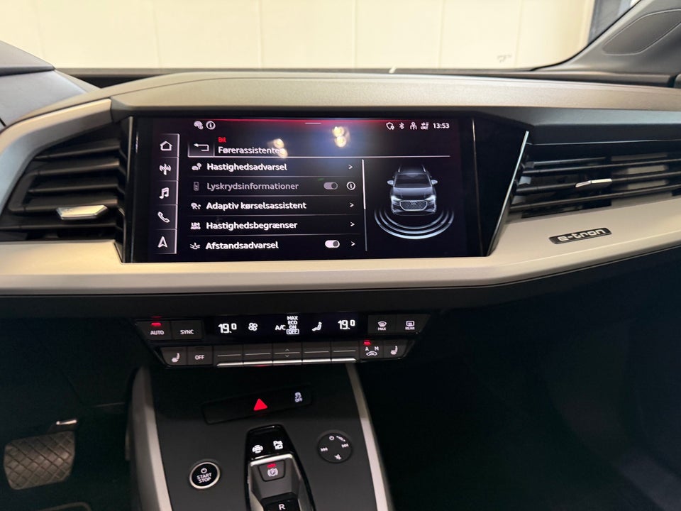 Audi Q4 e-tron 40 Attitude S-line 5d