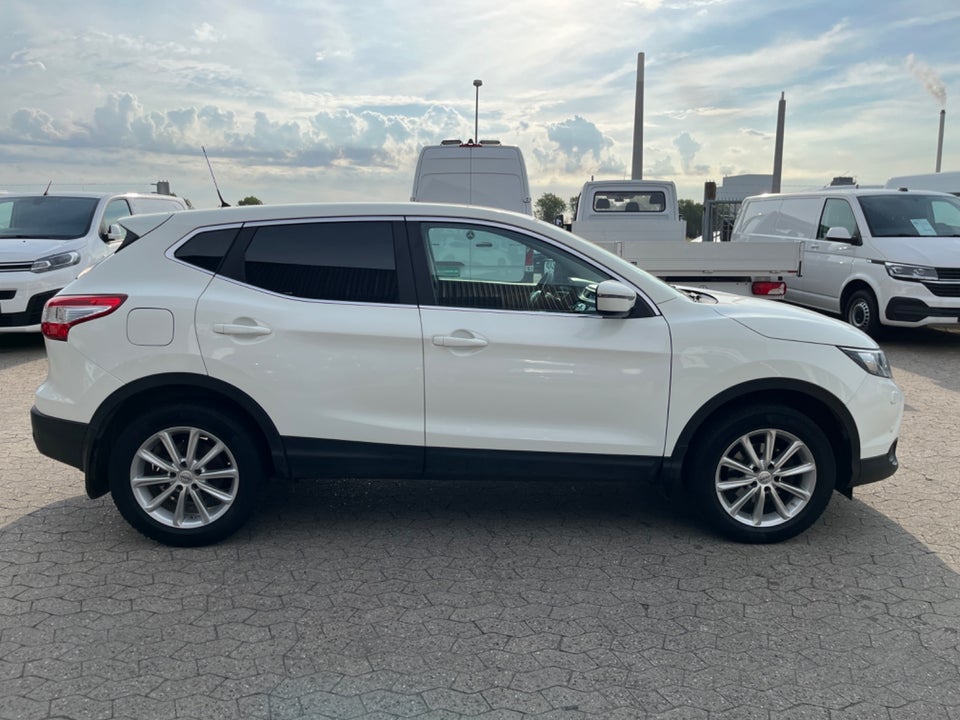 Nissan Qashqai 1,5 dCi 110 Visia Van 5d