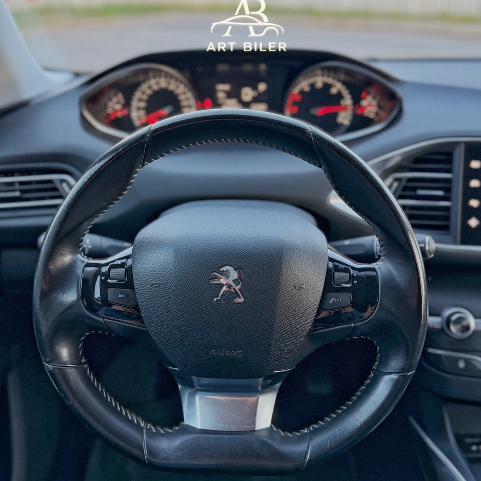 Peugeot 308 1,6 BlueHDi 120 Allure SW EAT6 5d