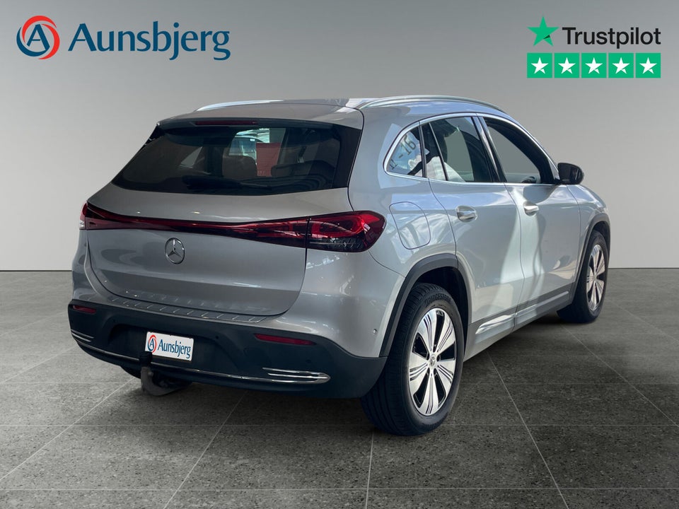 Mercedes EQA300 Progressive 4Matic 5d
