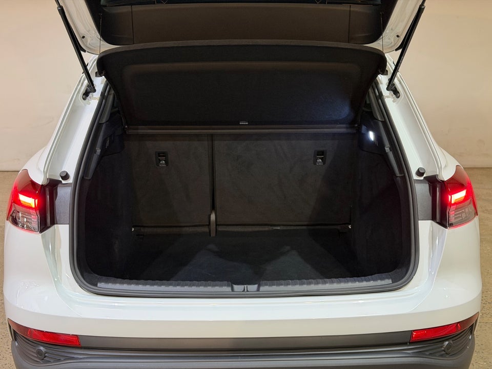 Audi Q4 e-tron 40  5d