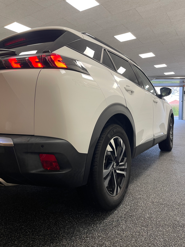 Peugeot 2008 1,2 PureTech 130 Allure 5d