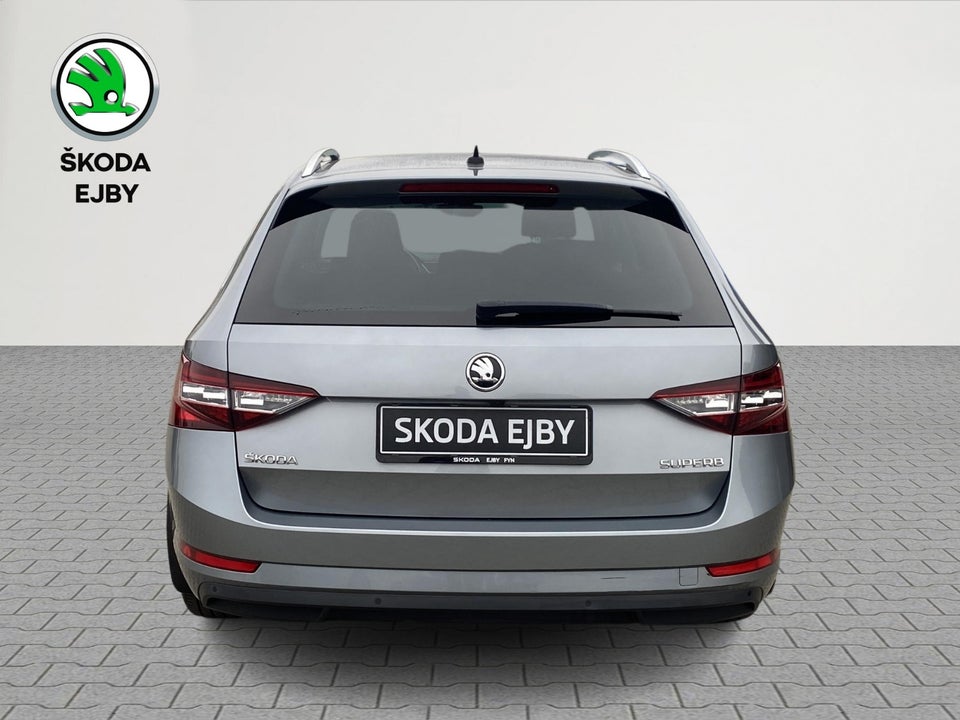 Skoda Superb 2,0 TDi 150 Style Combi DSG 5d